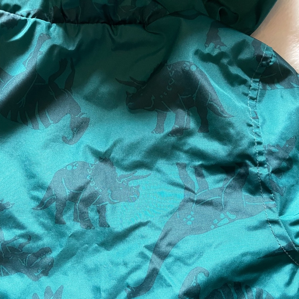 Carter’s Rain Coat! - Picture 3 of 6
